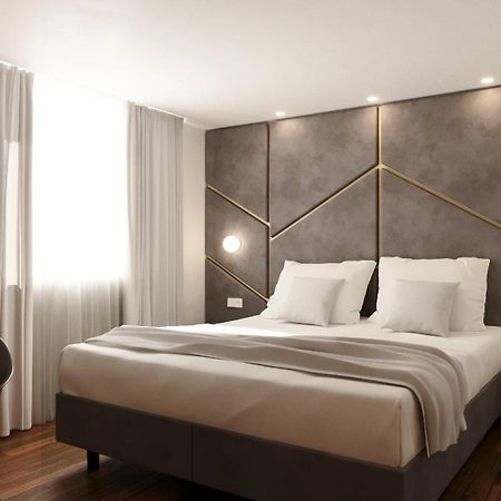 Home At Rome Luxury Navona Suites Kültér fotó